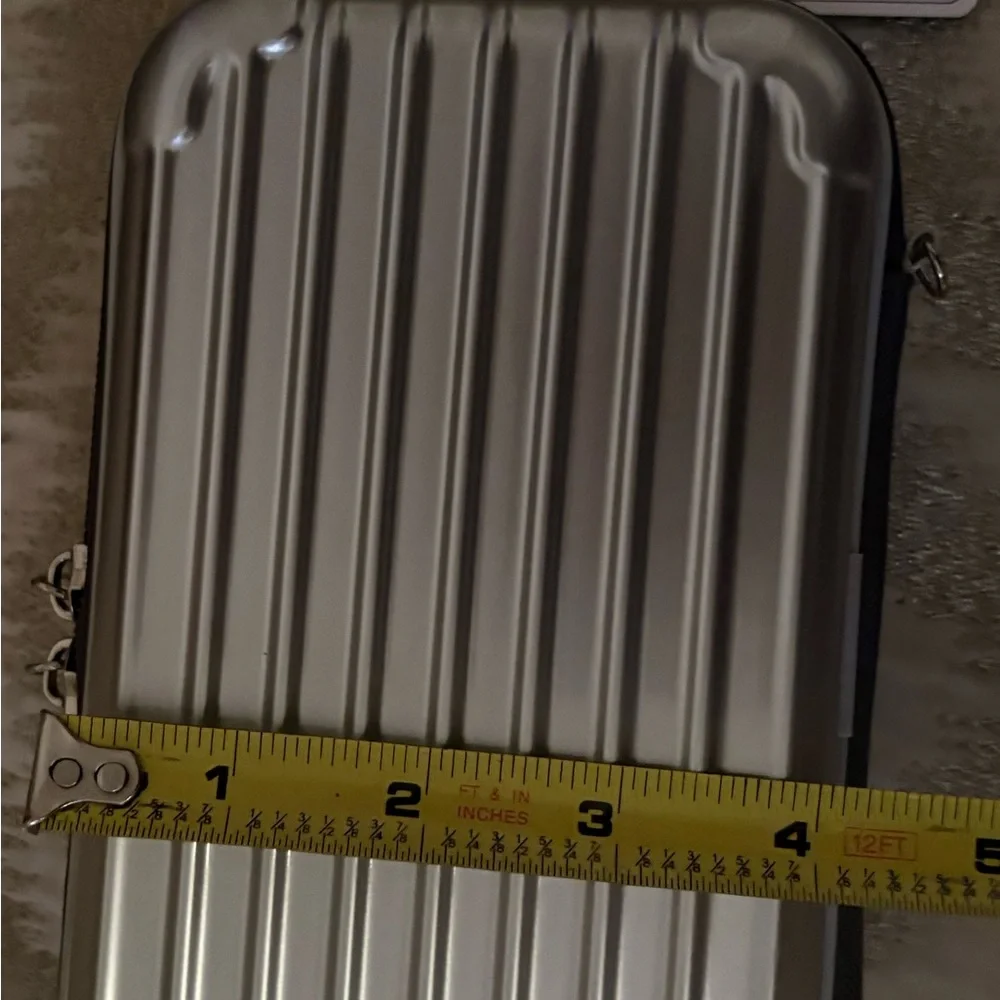 Pan Am Hard-Sided Silver Crossbody Bag - Picture 7 of 8